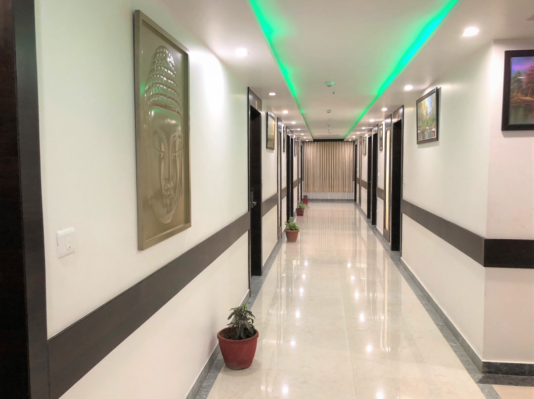 Hotel SGT Plaza主图