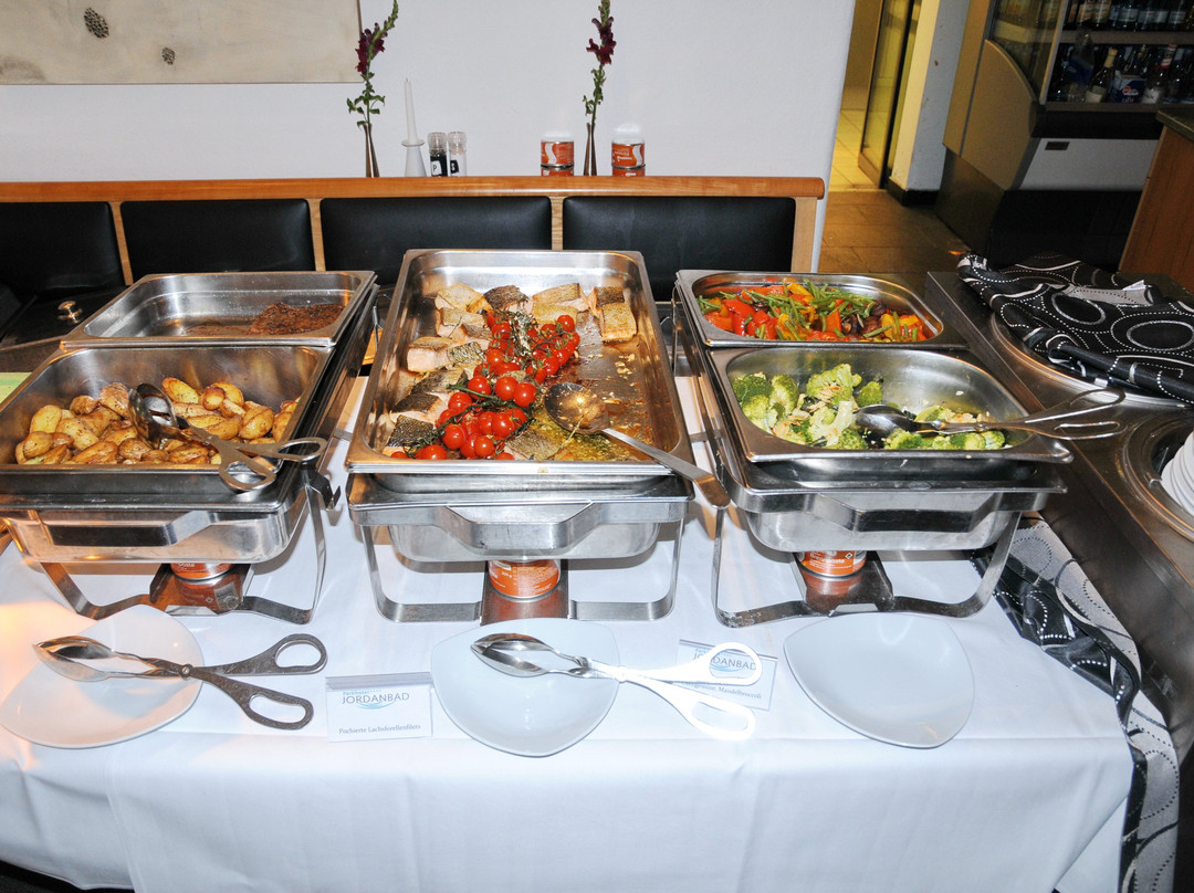 Ummendorf餐馆和美食-Parkhotel Restaurant Jordanbad