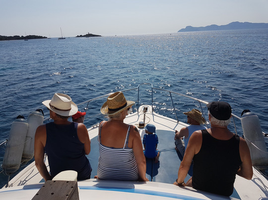 Stellar Boats-阿尔库迪亚港必去景点