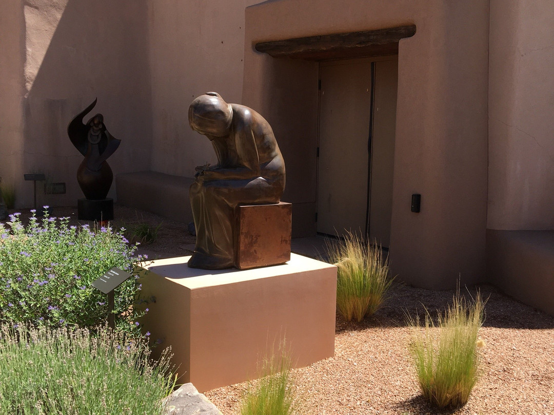 Yenny Cocq Sculpture-圣菲必去景点