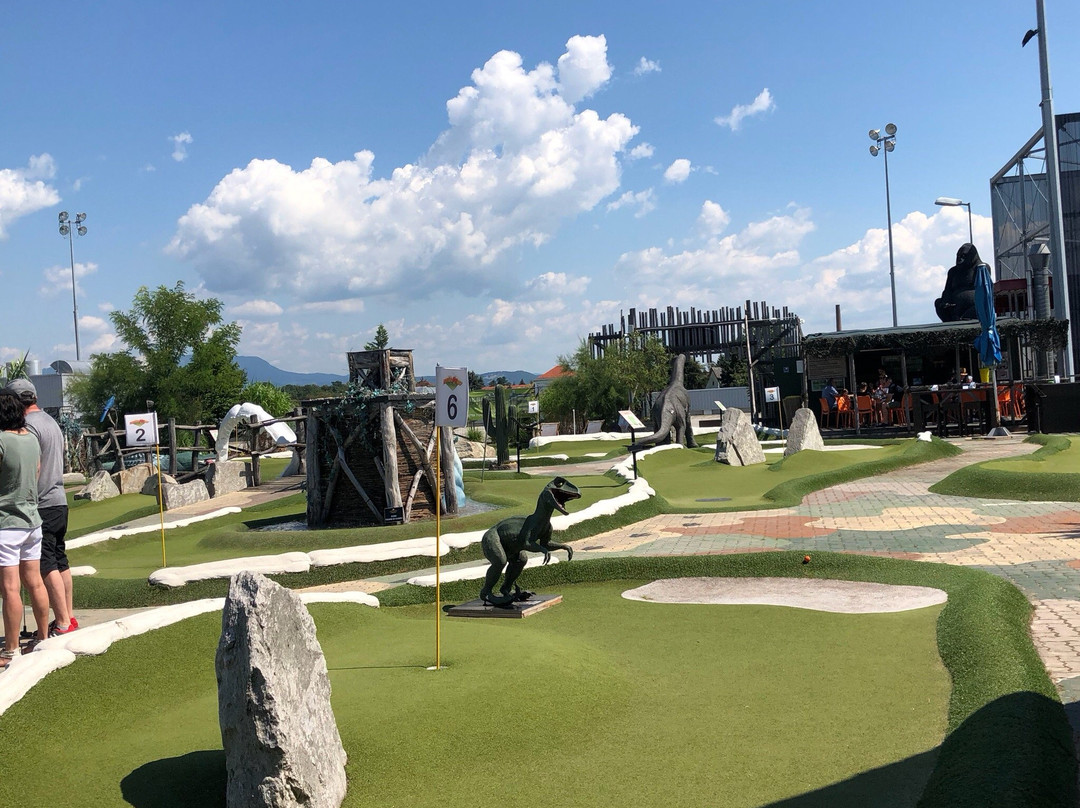 Abenteuer Minigolf - Vergessene Welt-格拉茨城必去景点