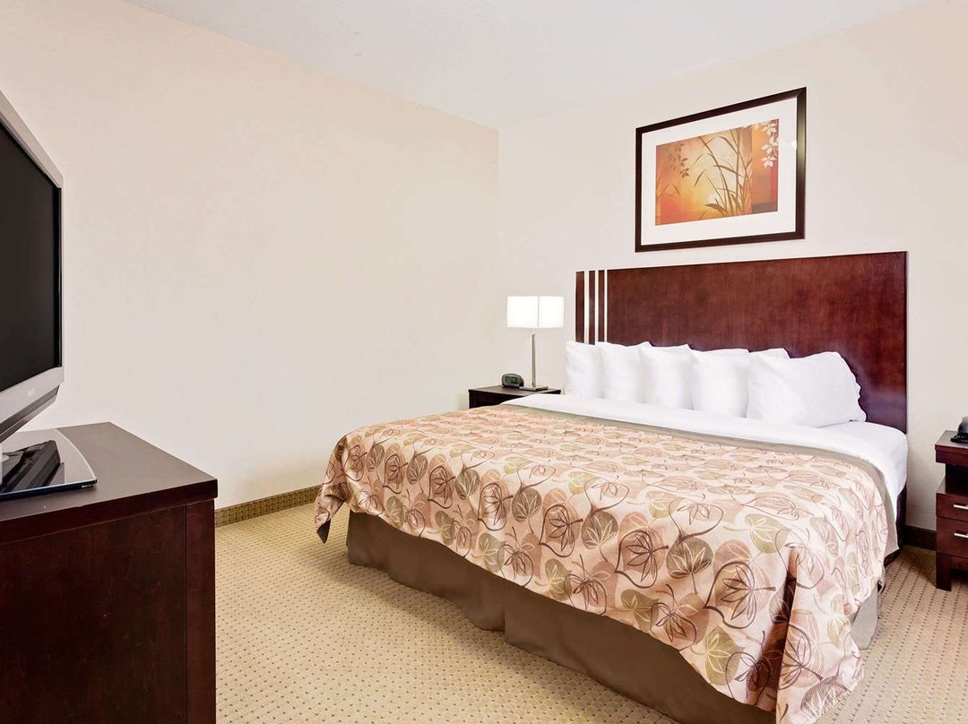 Ramada by Wyndham Lac La Biche主图