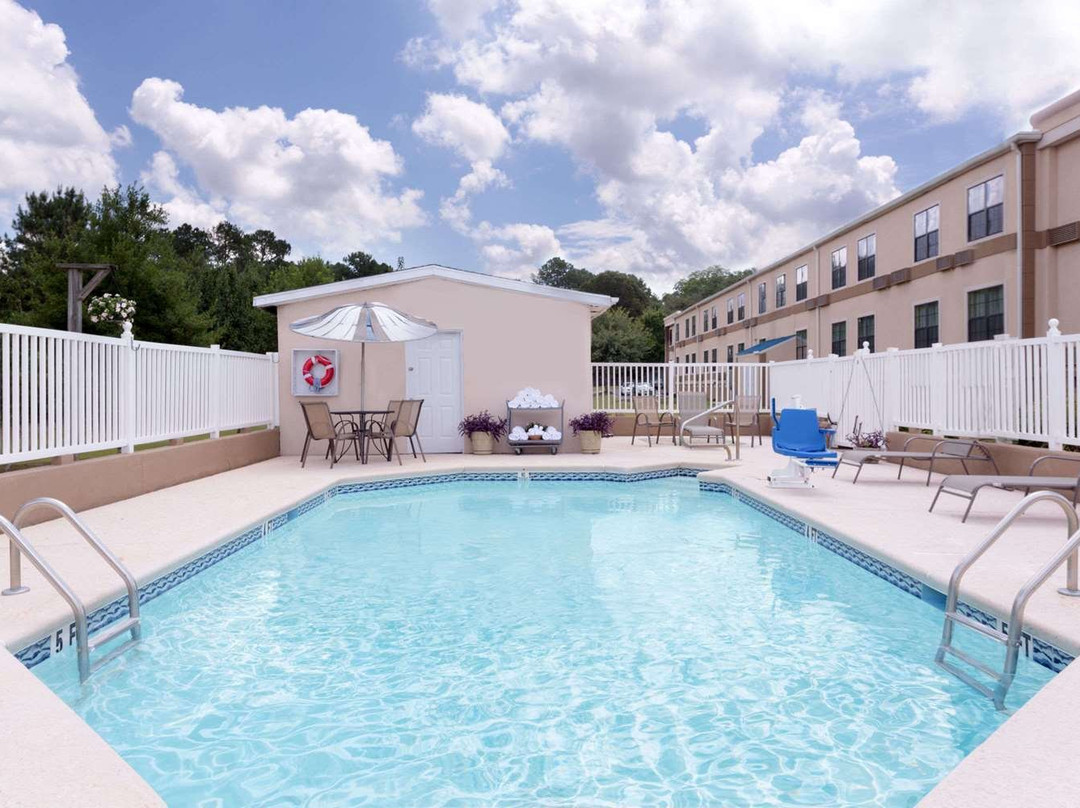 Travelodge by Wyndham Perry National Fairgrounds Area I-75主图