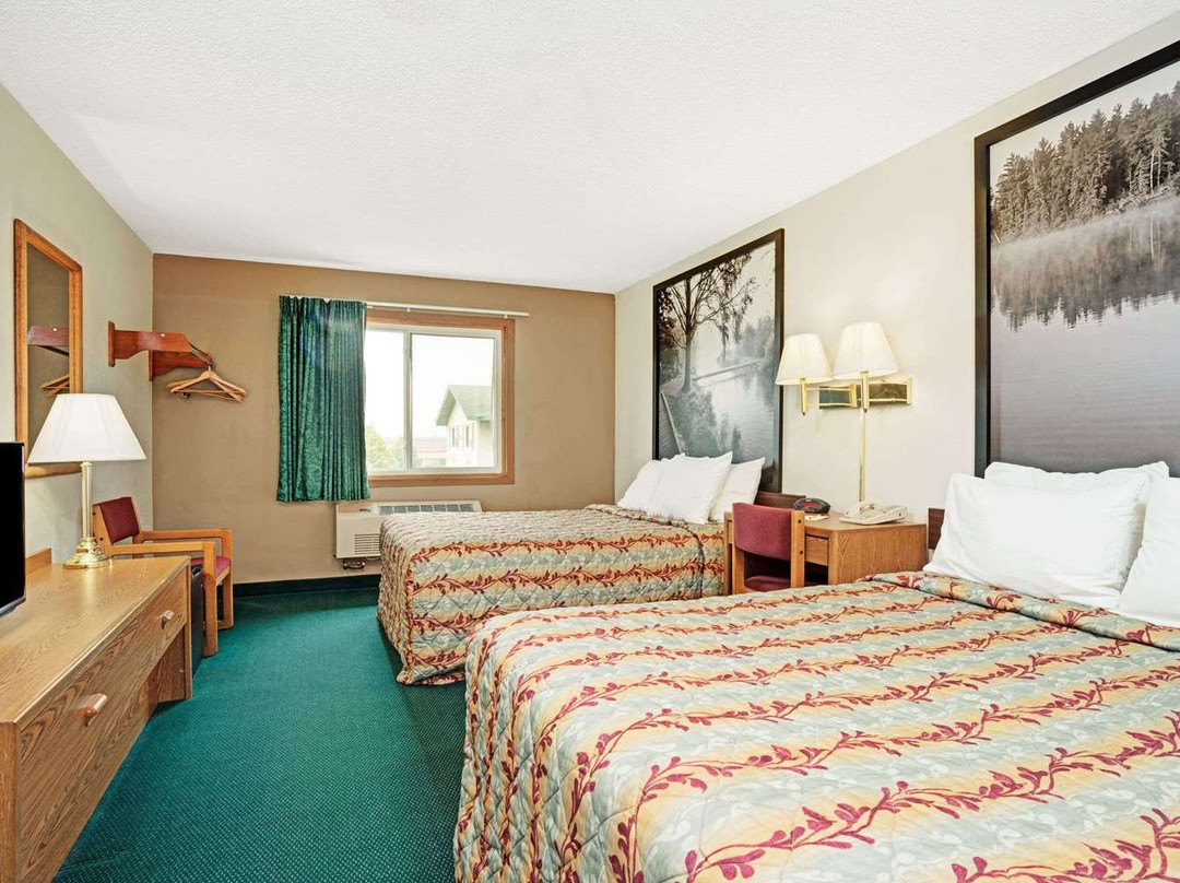 Super 8 by Wyndham Rogers Minnesota主图