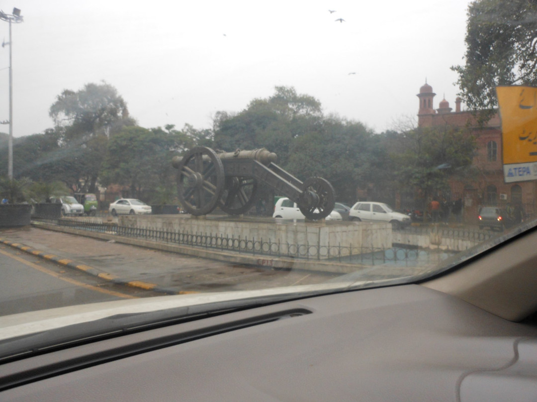 Zamzama Gun-拉合尔必去景点