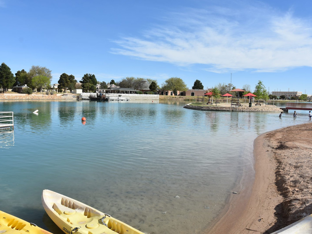 Lake Carlsbad Recreation Area景点图片