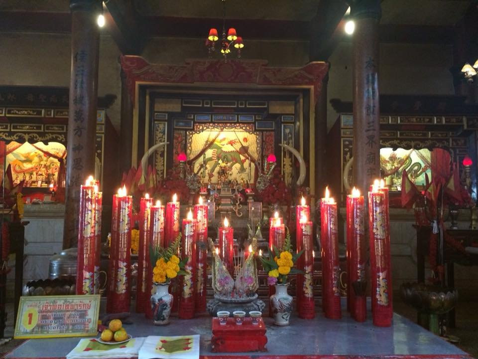Chao Pho Thepharak-Chao Mae Thapthim Shrine景点图片