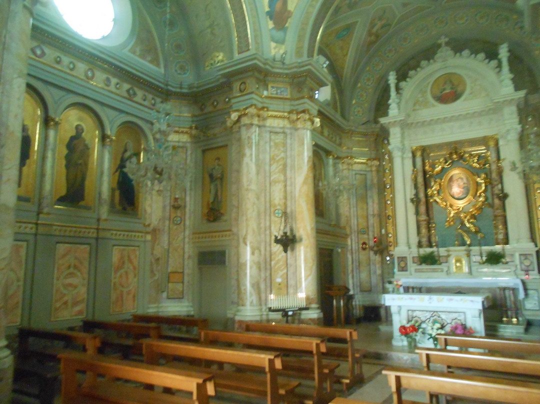Santuario della Madre della Divina Grazia景点图片