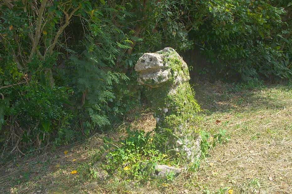 Kojo no Nise Stone景点图片