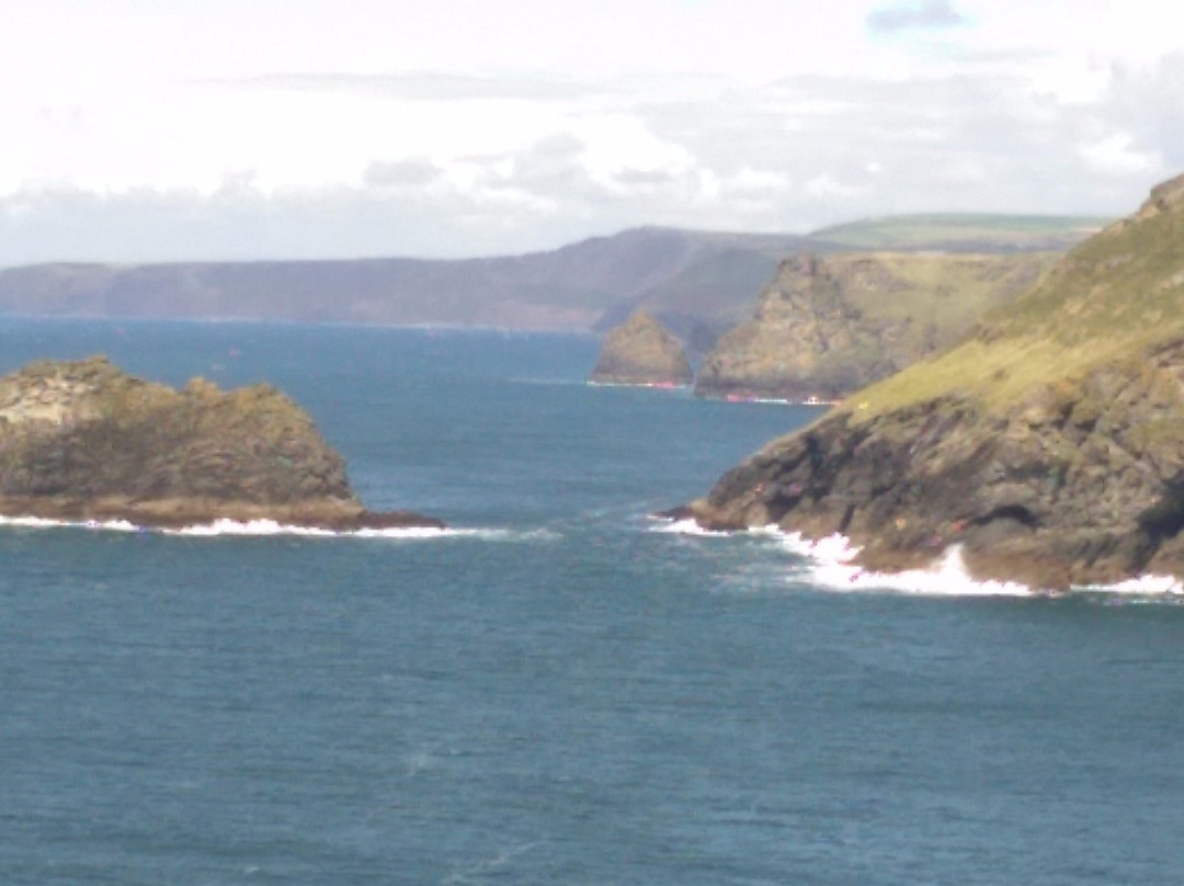 Beeny Cliff & Pentargon Falls Path Walk-Boscastle必去景点