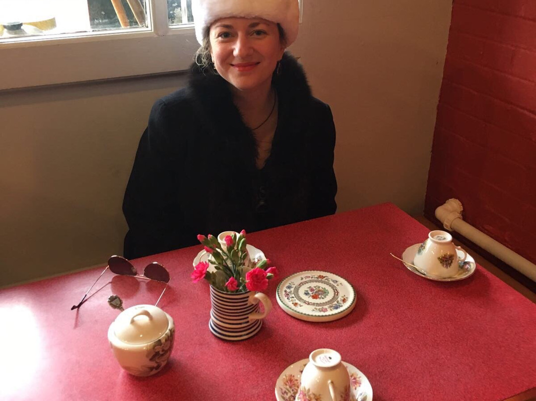 Clare Antiques & interiors景点图片