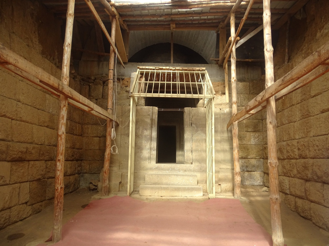 Thracian Temple Complex Starosel-Hissarya必去景点