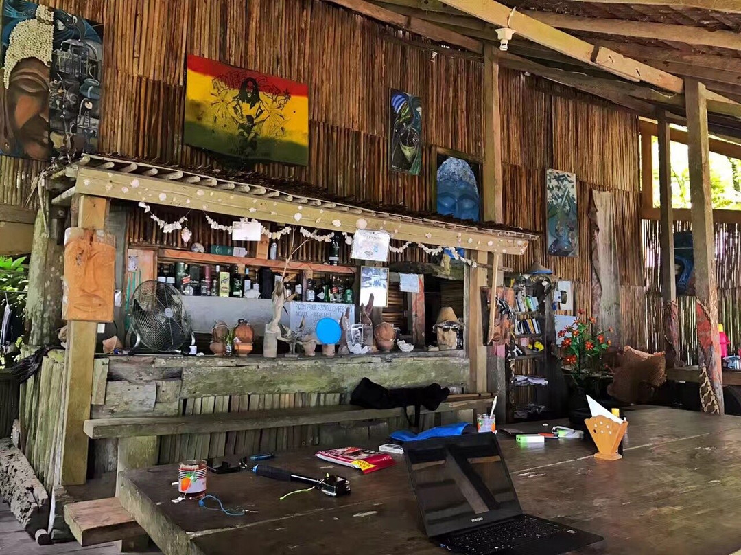 Putih Lessi Indah主图