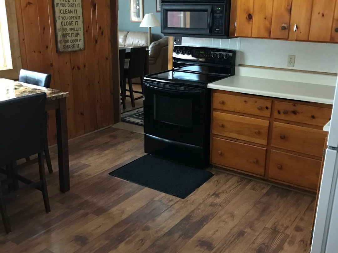 Pine Ridge Motel主图