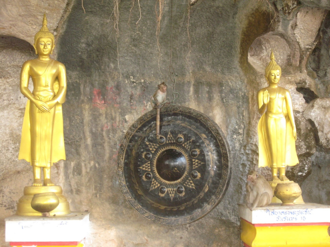 Cave Temple景点图片