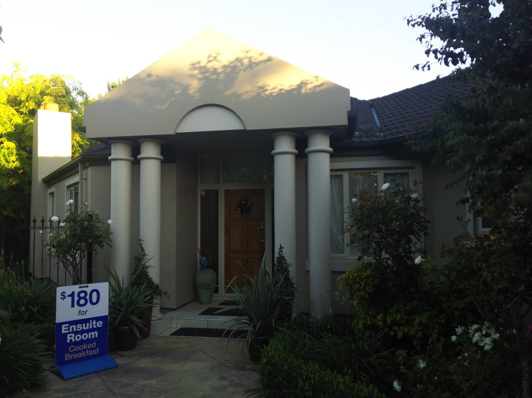 Airport Stableford B & B主图