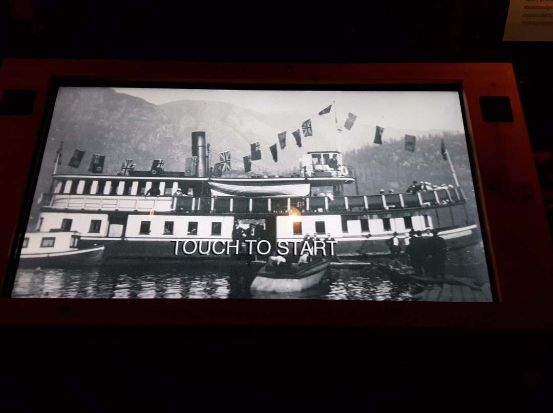 Monova: Archives Of North Vancouver-北温哥华必去景点