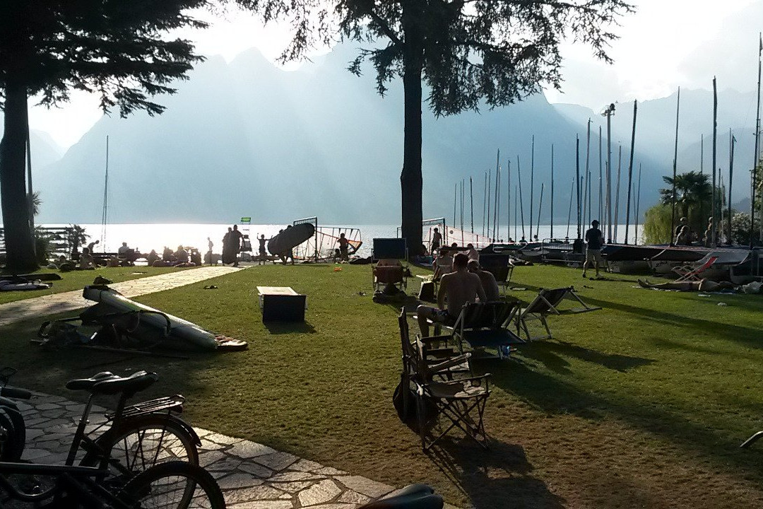 Shaka Surf Center景点图片