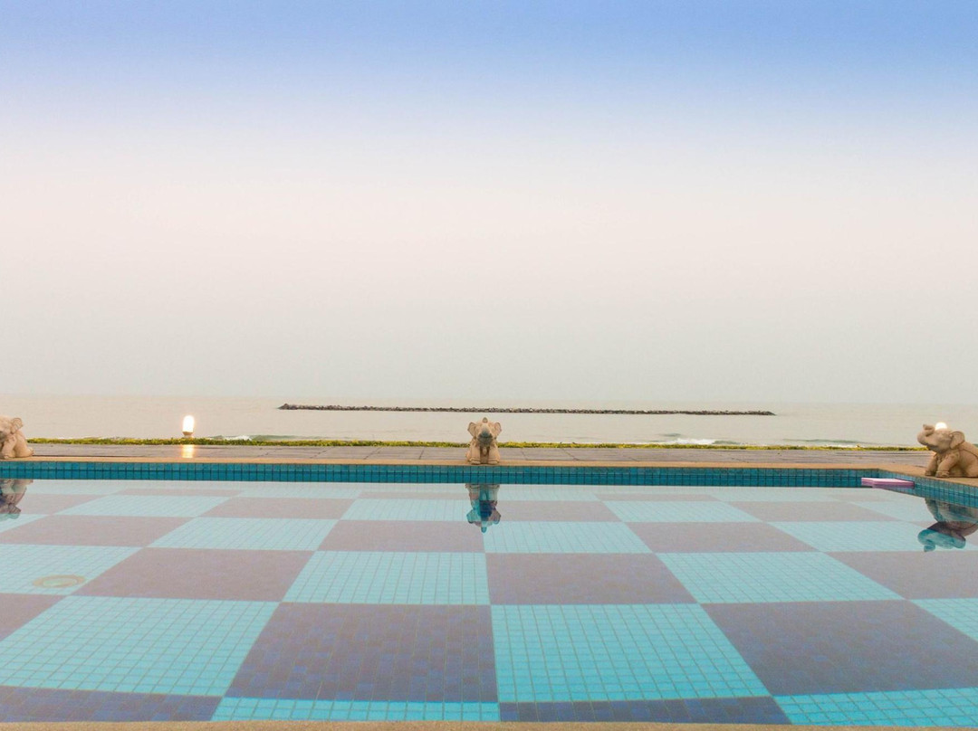 Sea-Sky Resort主图