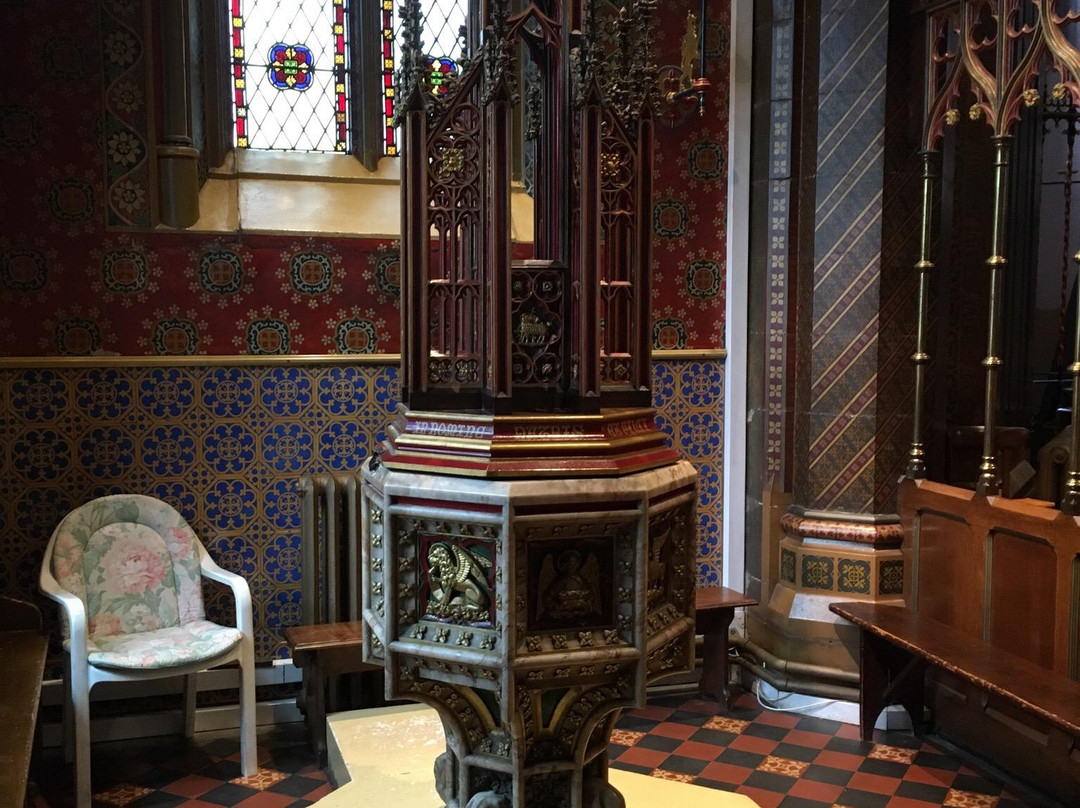 St Giles Catholic Church景点图片