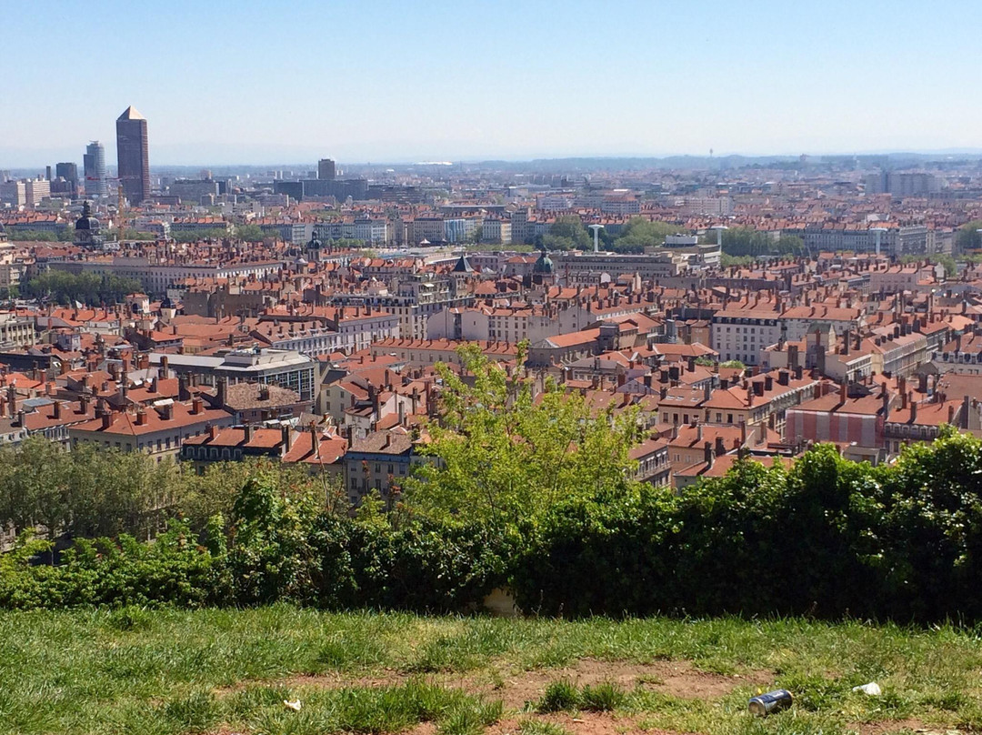 Le Jardin des Curiosites-Saint-Ours必去景点