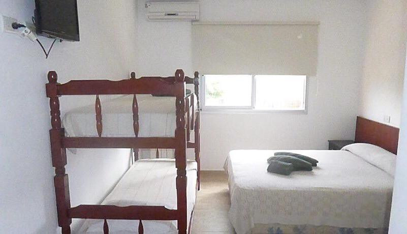 Santa Teresita酒店住宿-Hotel 17 de Noviembre