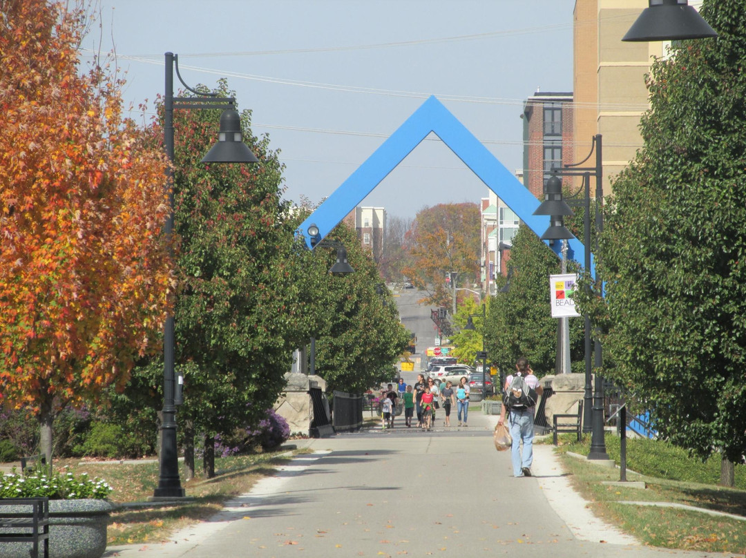 B-Line Trail-布卢明顿必去景点