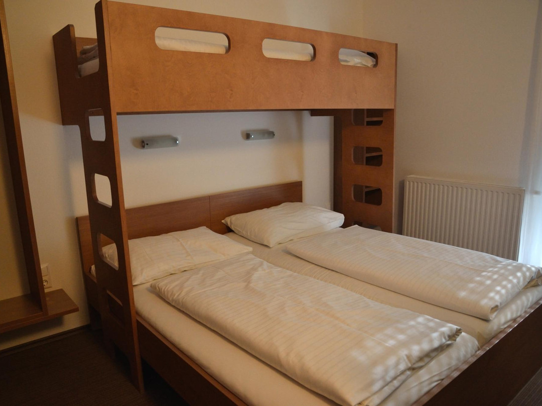 Fair-Price-Hotel主图