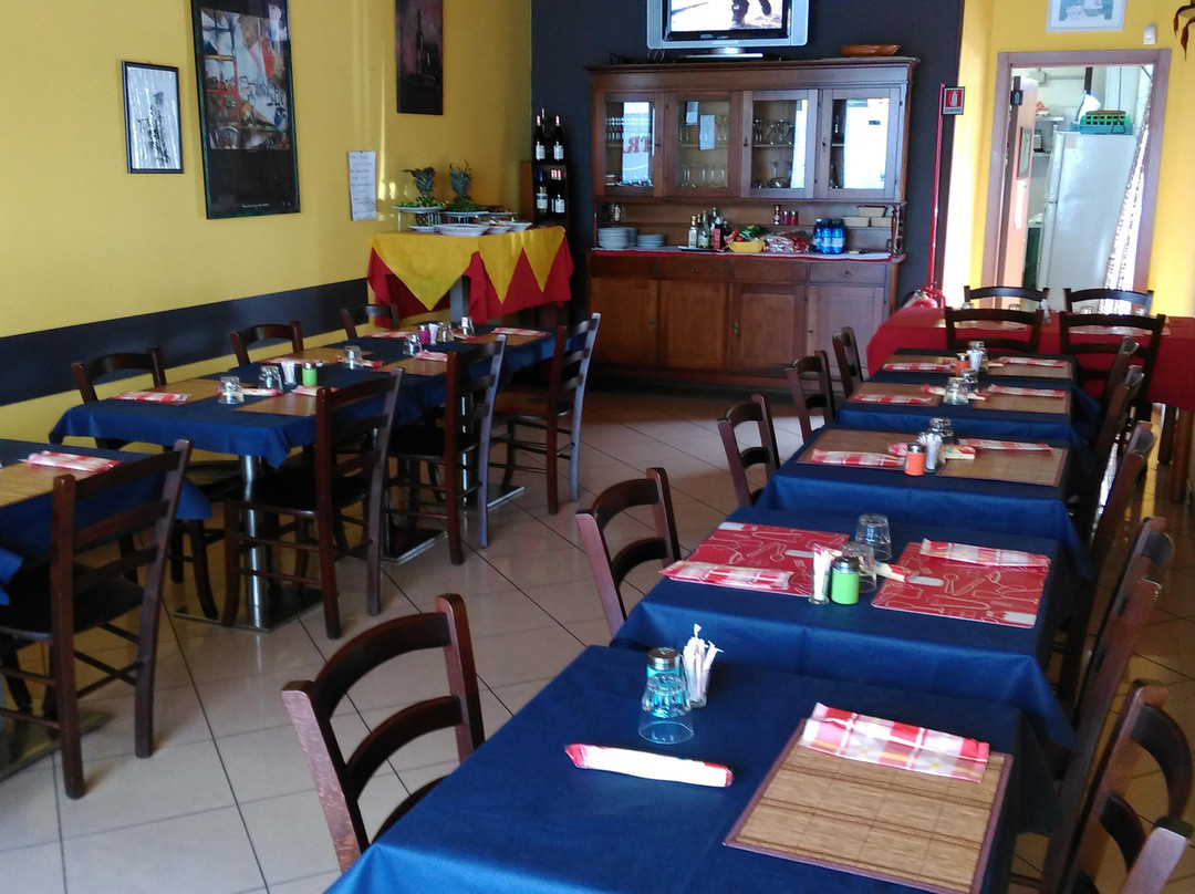 Trattoria Familiare - Al Posto Giusto