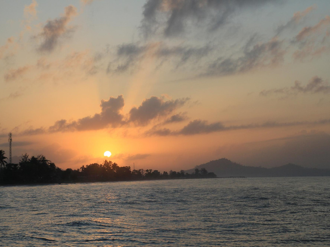 Pagatan Beach景点图片