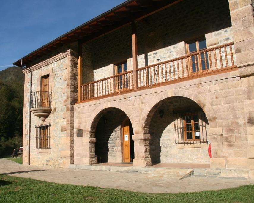 Centro de Interpretacion del Parque Natural Saja Besaya-Los Tojos必去景点