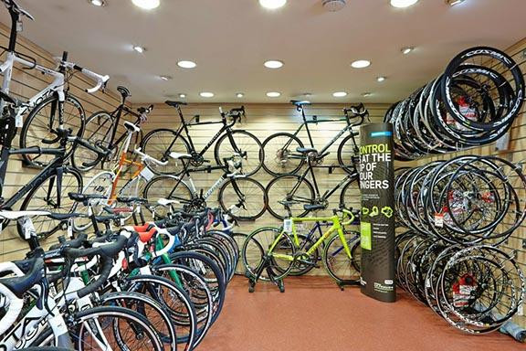 AW Cycles景点图片