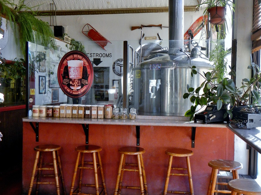 Three Rivers Brewery-法明顿必去景点