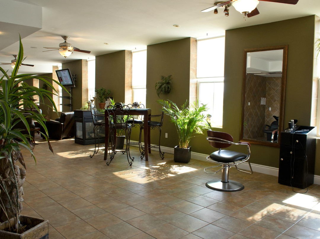 Sunshrine Day Spa & Salon景点图片