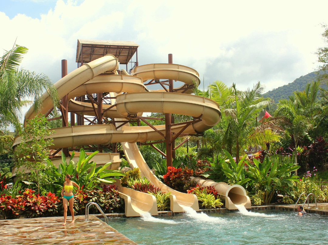 Kalambu Hot Springs-福德圣卡洛斯必去景点