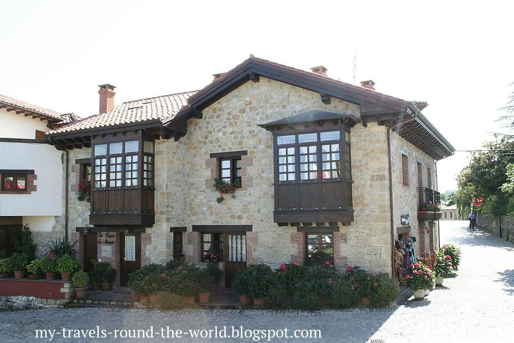 Calle de Santo Domingo景点图片