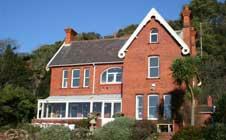 Langland Bay House-官方