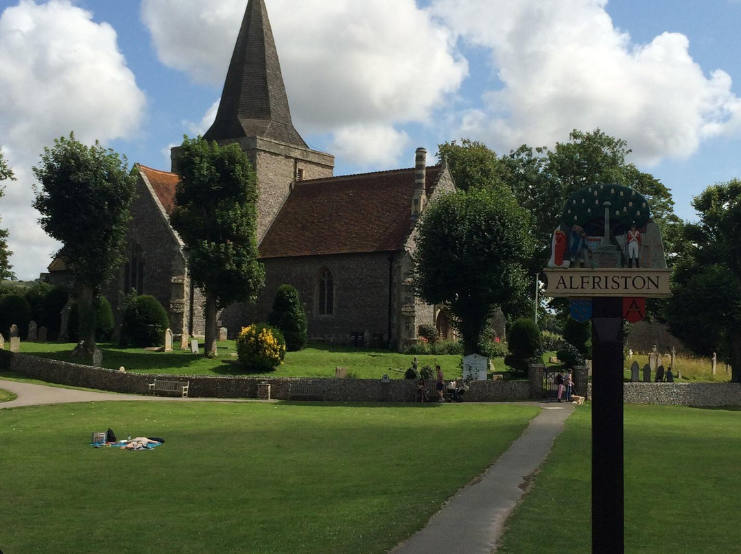 St Andrew's Church景点图片