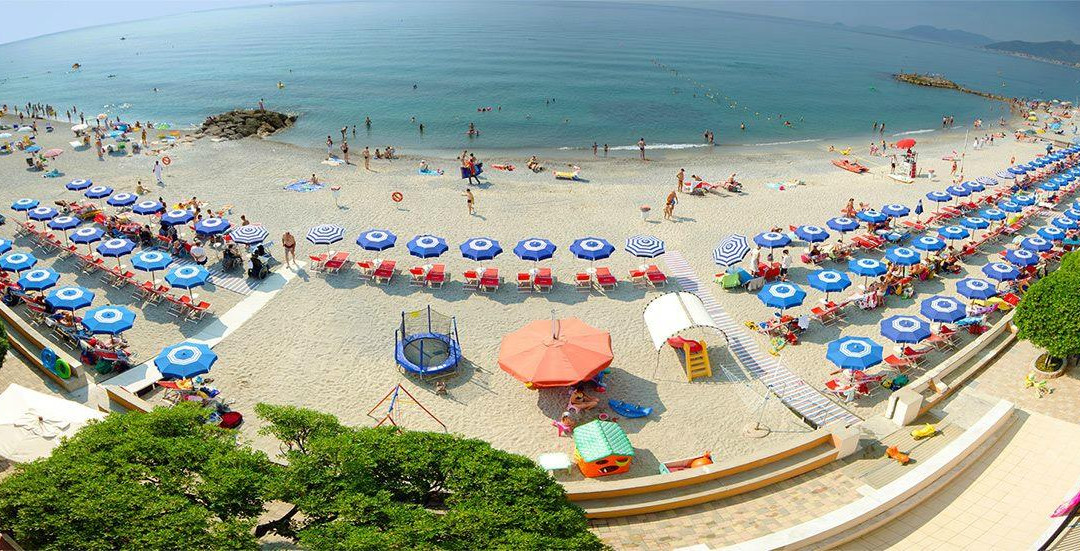 Borgio Verezzi酒店住宿-Hotel Casa Balneare Valdese