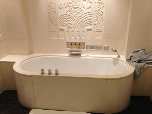 上海半岛酒店-浴室