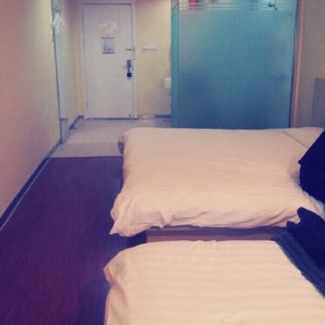 上海汉庭南京东路店-客卧