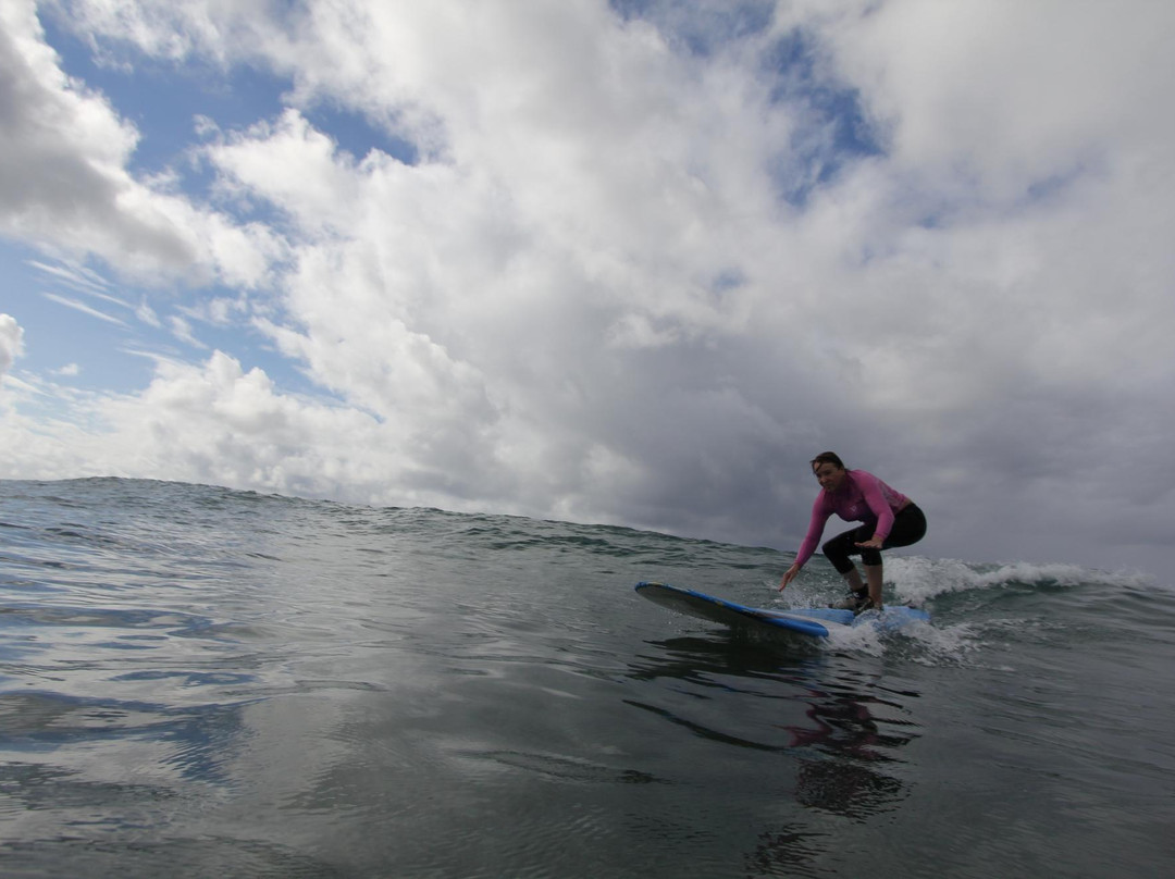 冲浪少女-火奴鲁鲁必去景点