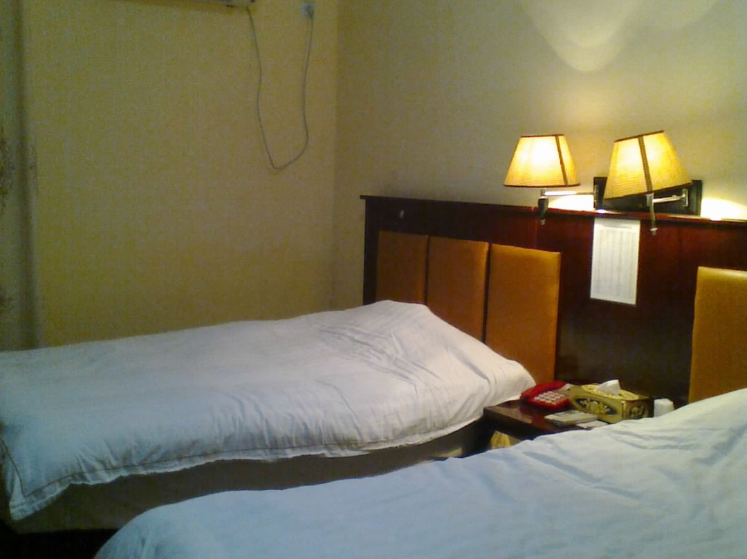 五星花园酒店主图