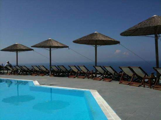 Lioyerma Lounge Cafe Pool Bar-伊亚必去景点