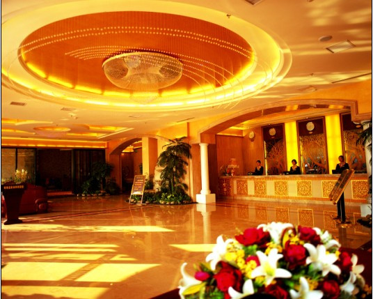 锦璨大酒店主图