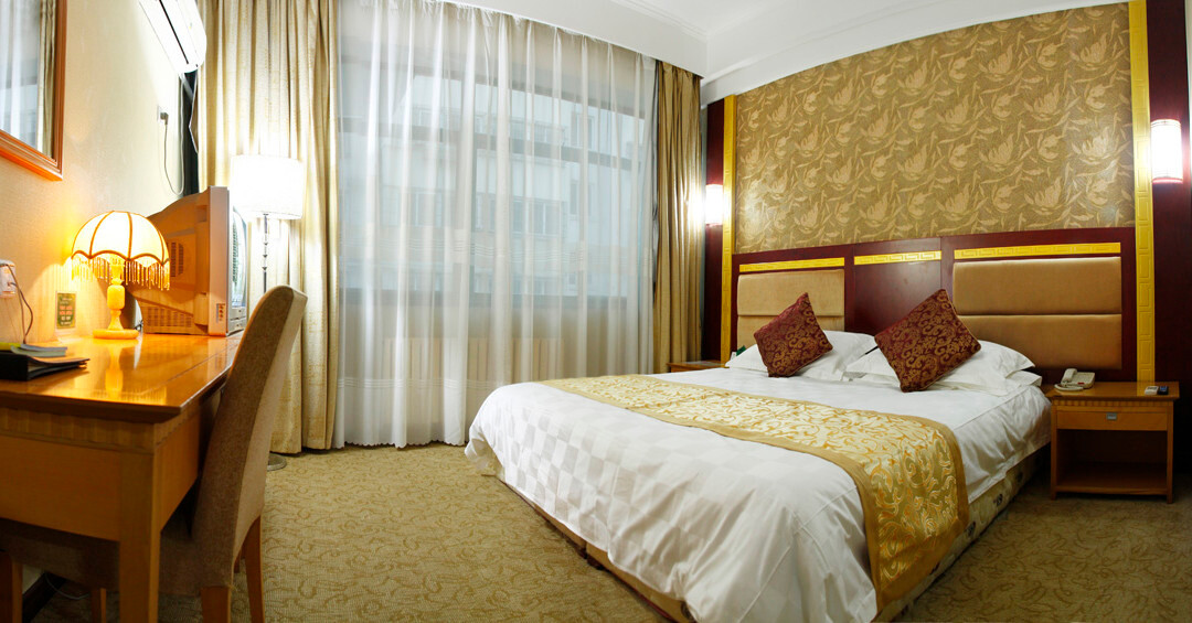 蓬达大酒店主图