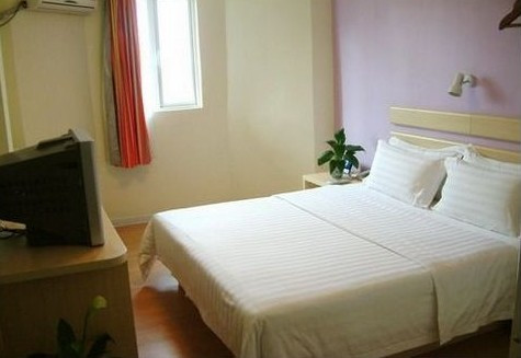 7天酒店·长春重庆路活力城店主图