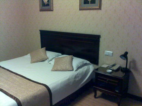 山东机械大厦酒店（滨海广场第一海水浴场店）主图