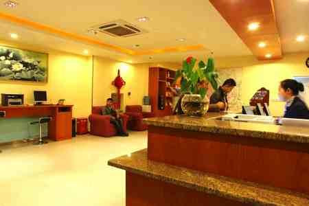 汉庭保定裕华西路火车站酒店主图