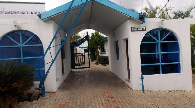 Royal Gardens Motel Resort